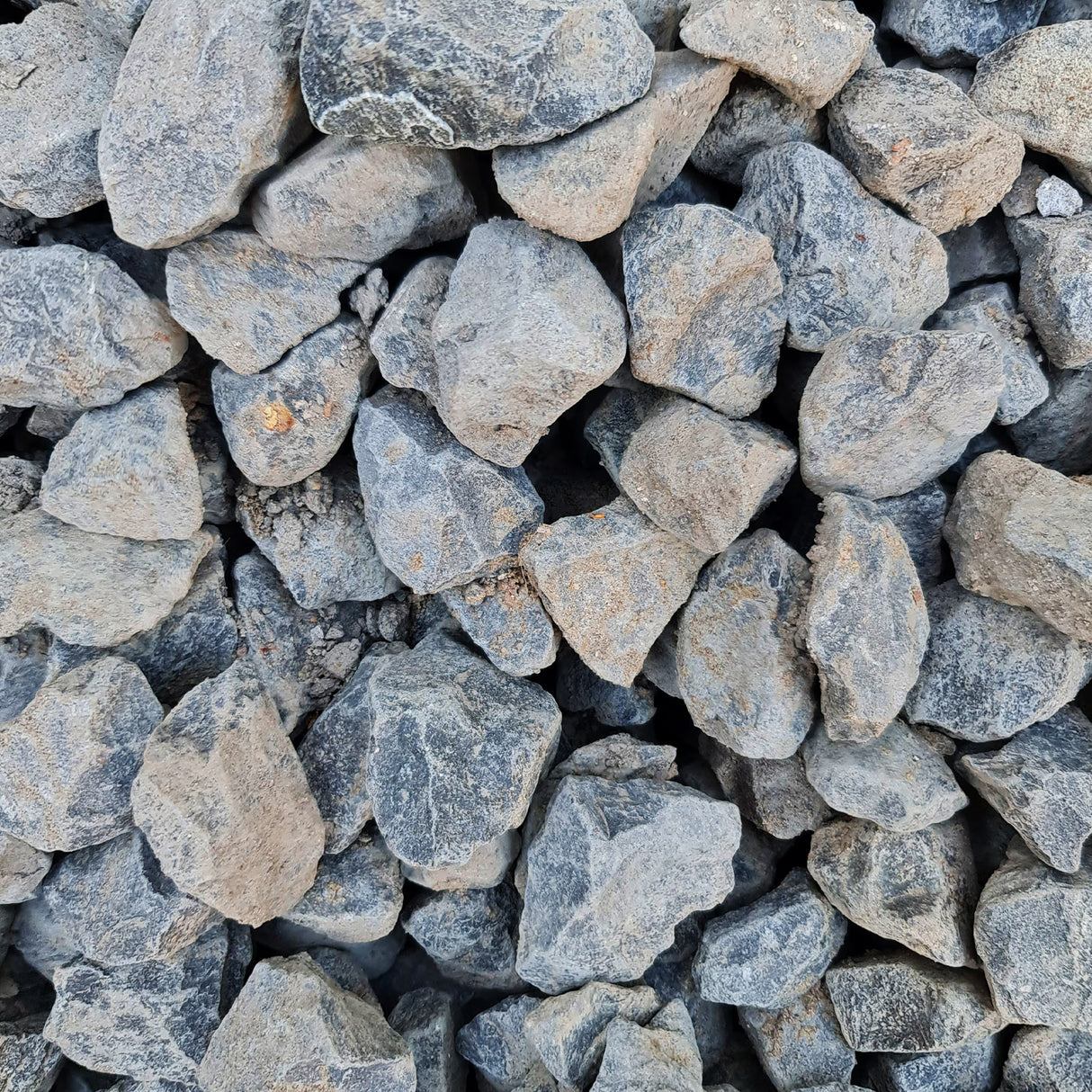 Ziergleisschotter 16-32 mm Basalt